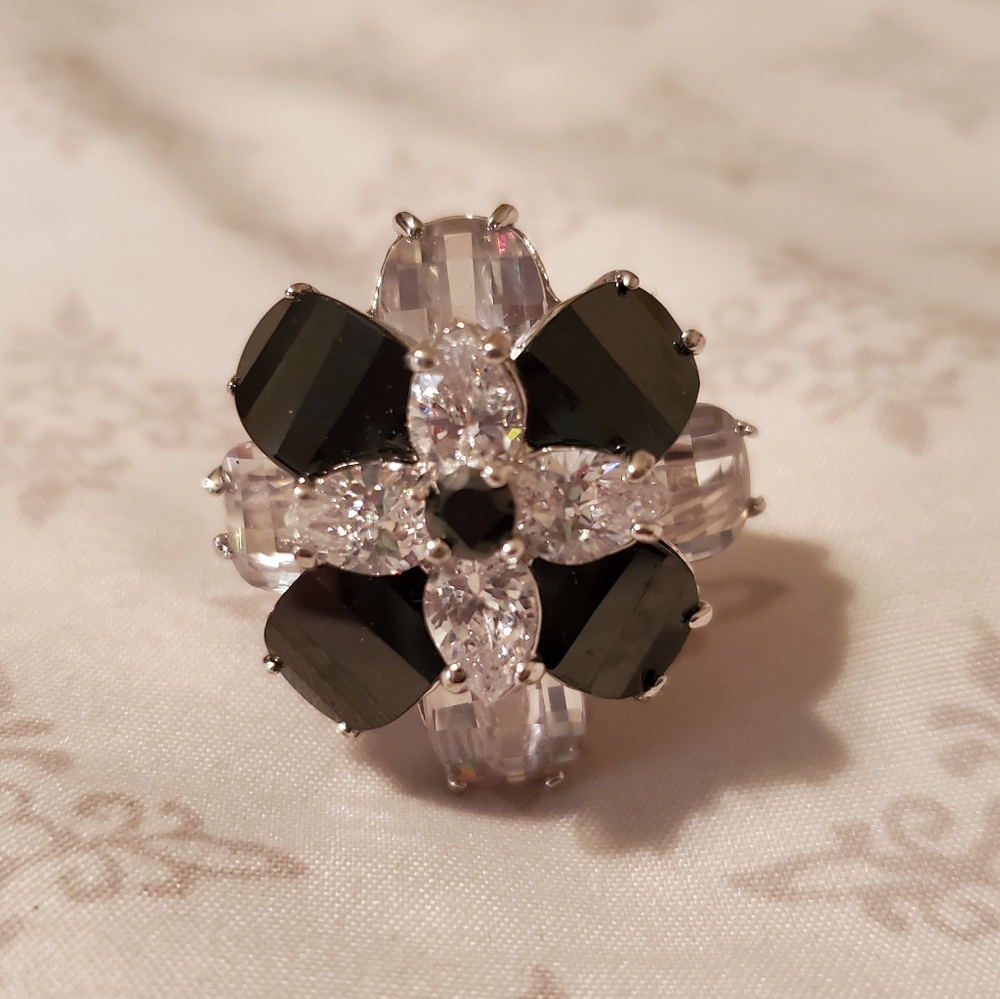 Dressy style ring